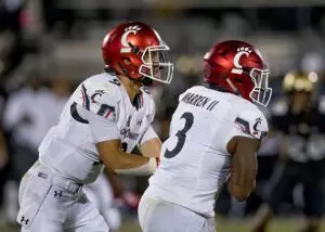 Home 11 2019 AAC Bowls
