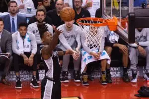 Home 4 Lonnie Walker
