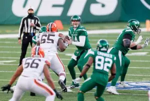 why the New York Jets should keep Sam Darnold