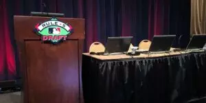 Home 10 MLB offseason