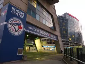 Home 11 Canadian Pro Teams