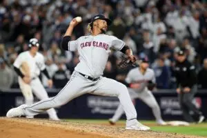 Home 7 Closing Pitchers