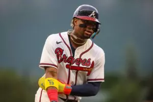 Home 12 NL MVP