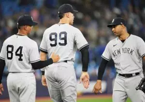 Home 14 Yankees