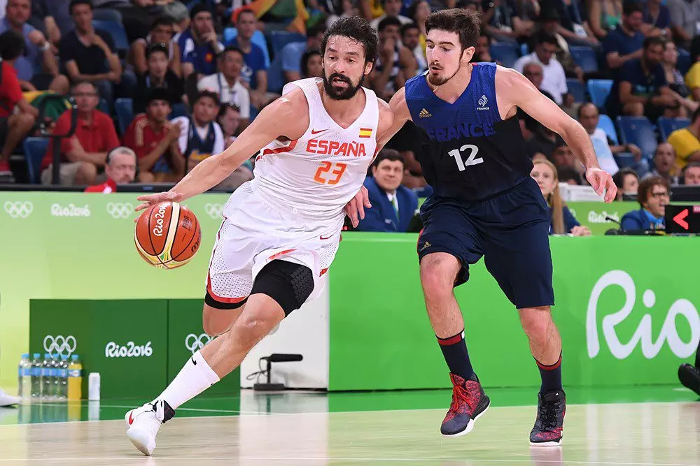 28945918102 8a40a49163 b