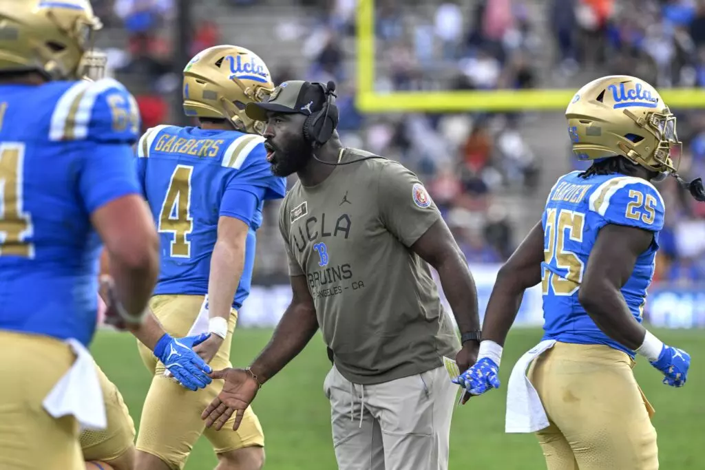 UCLA Bruins head coach Deshaun Foster on the sideline