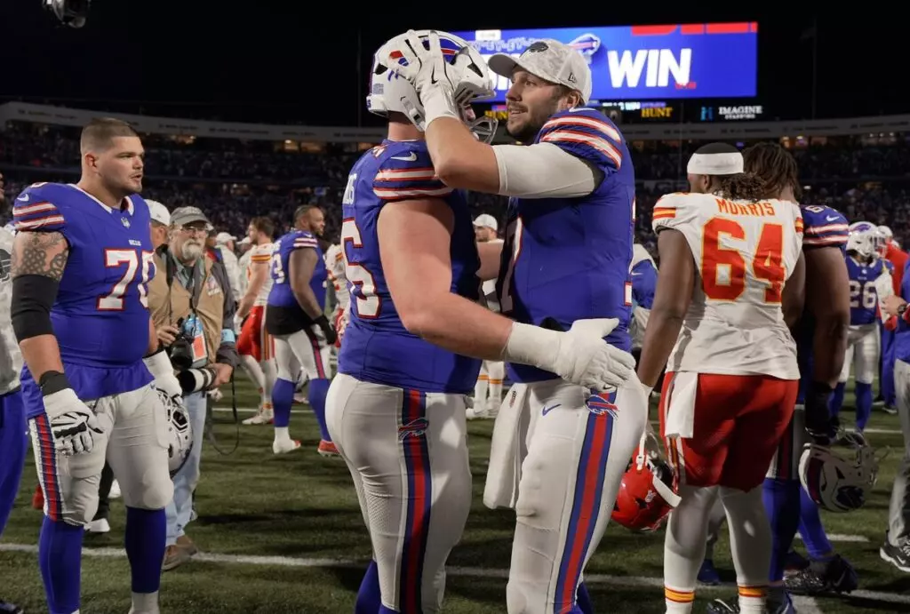 Buffalo Bills highlight the 2025 projected AFC Division winners