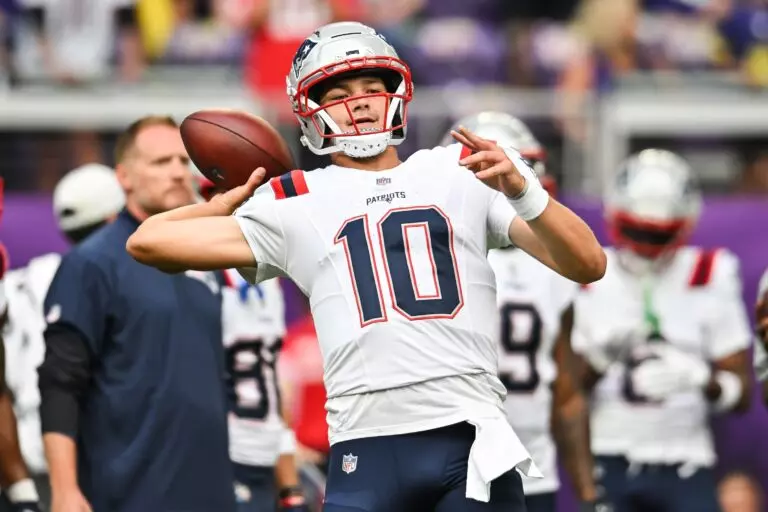 Home 14 New England Patriots