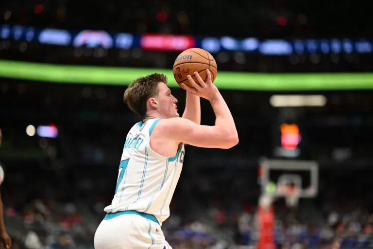 Home 6 NBA rookie race Kon Knueppel