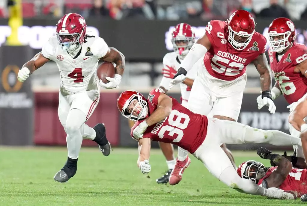 Alabama Gets Its Revenge, Sooners Blow 17-Point Lead as the Crimson Tide Win 34-24