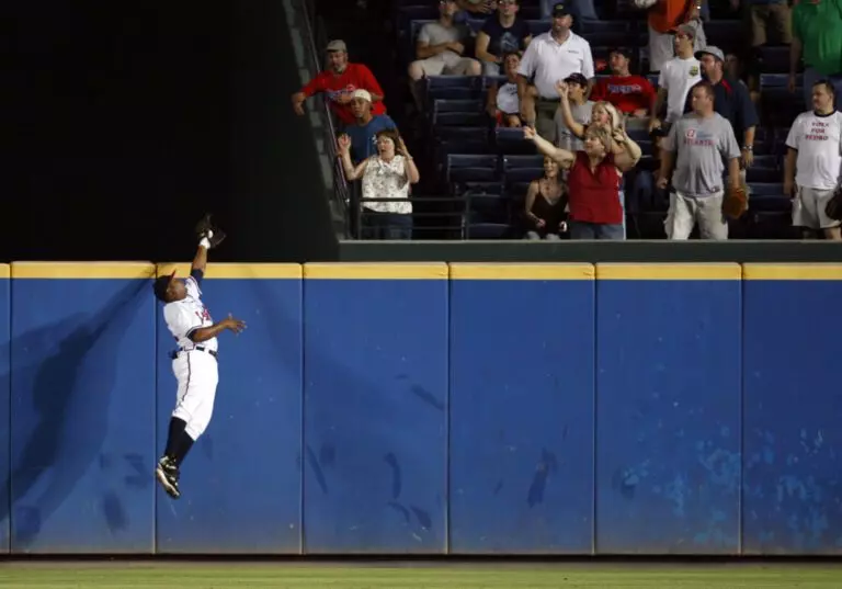 Home 14 Andruw Jones' career