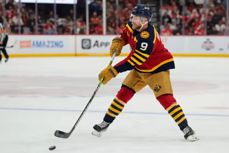 Home 8 Sam Bennett Team Canada