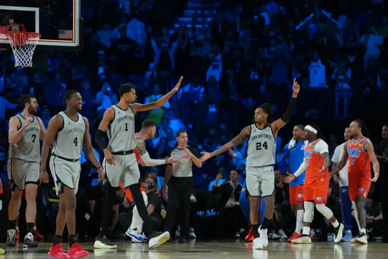 Home 4 Thunder's record
