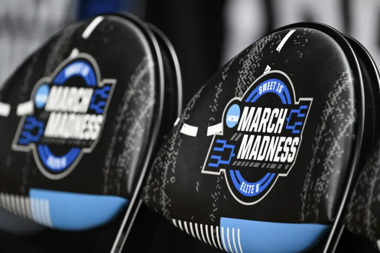 Home 4 March Madness sweet 16