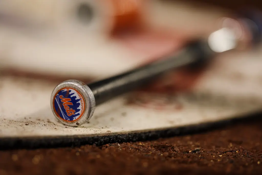 Mets trade for massive bat
