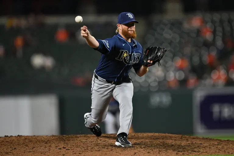 Rays sign Craig Kimbrel