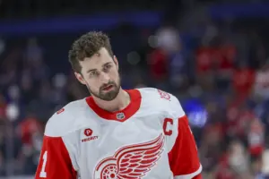 Dylan Larkin issue