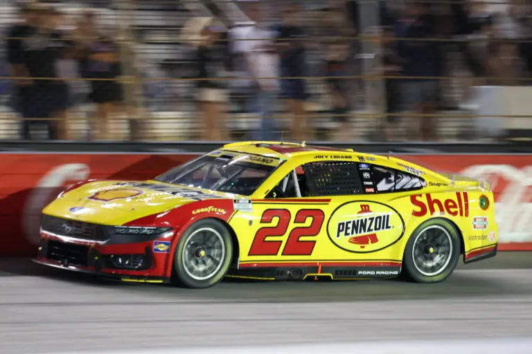 Joey Logano making laps around Bristol where he would eventually go on to win and join the 40-win club.