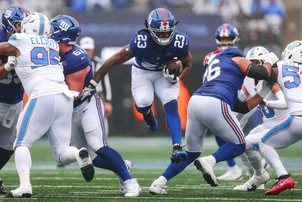 3 Running Backs the Green Bay Packers Should Target 3 Najee Harris carries the ball during the first half against the Tennessee Titans. Harris is rumored to be one of the running backs that the Packers should target to improve their rushing attack.
