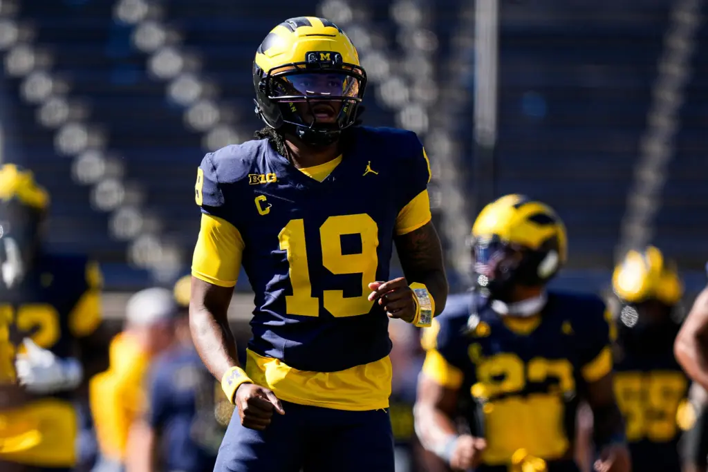 Should Bryce Underwood Transfer Out of Michigan? 2 Should Bryce Underwood Transfer?