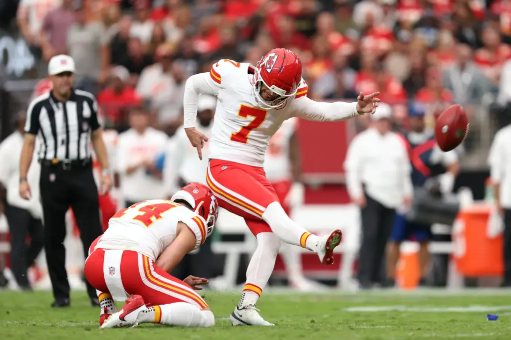The Chiefs’ Offensive Struggles Weren’t Their Only Problem Against the Seahawks 3 Harrison Butler attempts a kick