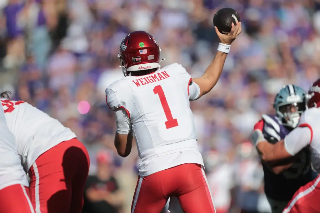5 AP Top 25 Teams Facing Must-Win Games Ahead of Week 7 3 2026 10 10T214325Z 1892853583 MT1USATODAY30050158 RTRMADP 3 HOUSTON COUGARS QUARTERBACK CONNER WEIGMAN 1 THROWS A PASS
