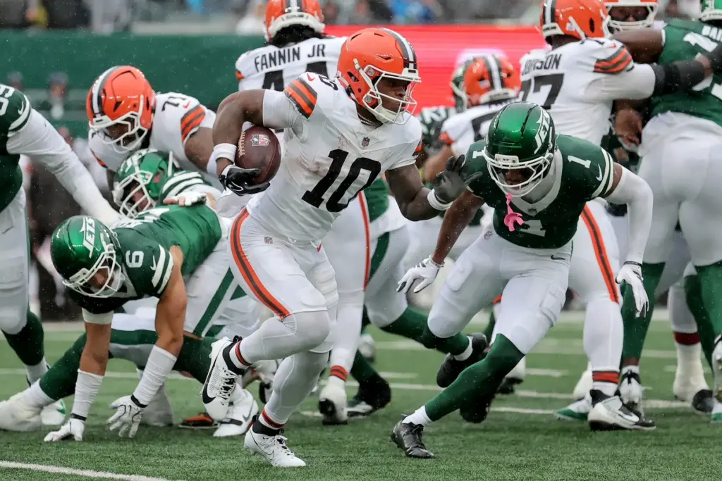 Quinshon Judkins runs with the ball against the New York Jets. It was a tough day for the Cleveland Browns' run game and they will need to improve significantly to remain in playoff contention.