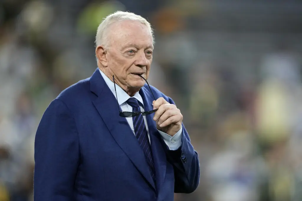 Jerry Jones looking on prior to a game.