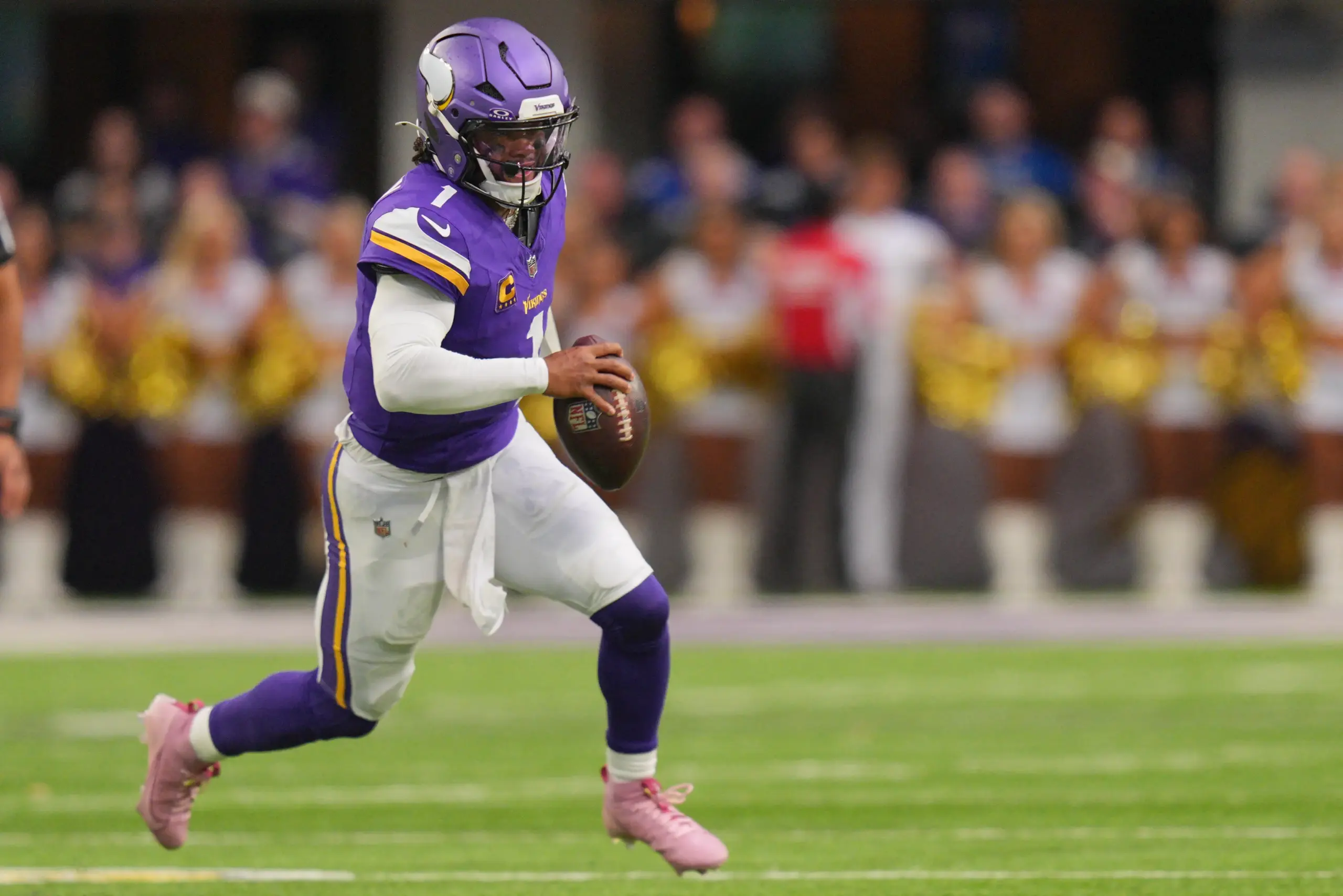 2026 10 25T180005Z 782254305 MT1USATODAY30184577 RTRMADP 3 NFL INDIANAPOLIS COLTS AT MINNESOTA VIKINGS scaled