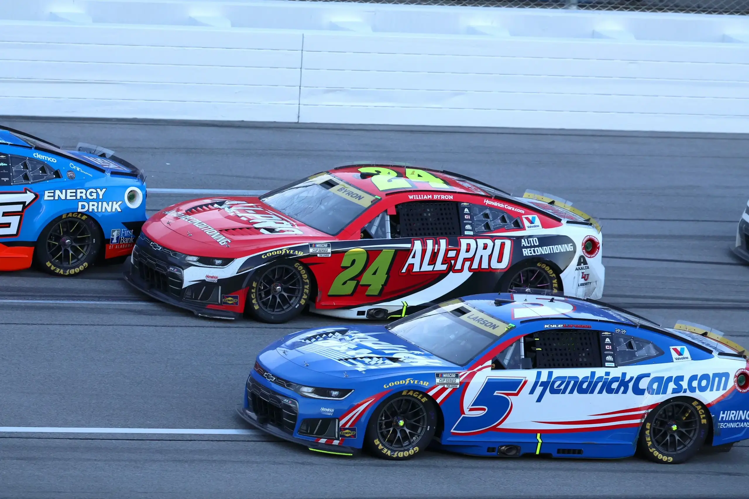 2026 10 25T204153Z 1974833411 MT1USATODAY30196082 RTRMADP 3 NASCAR YELLAWOOD 500 scaled