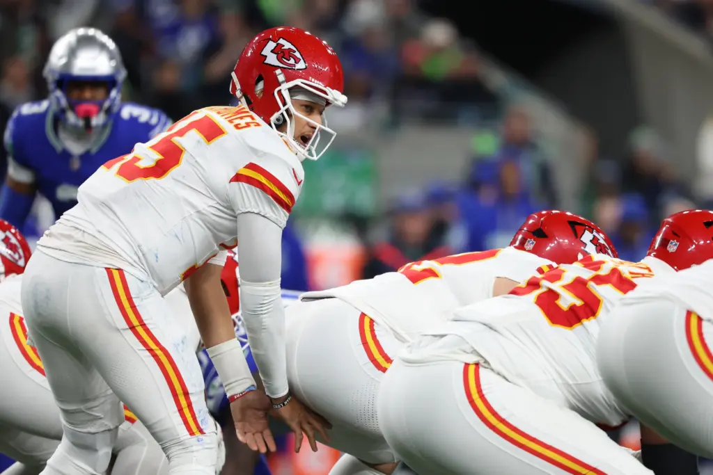 Patrick Mahomes under center 